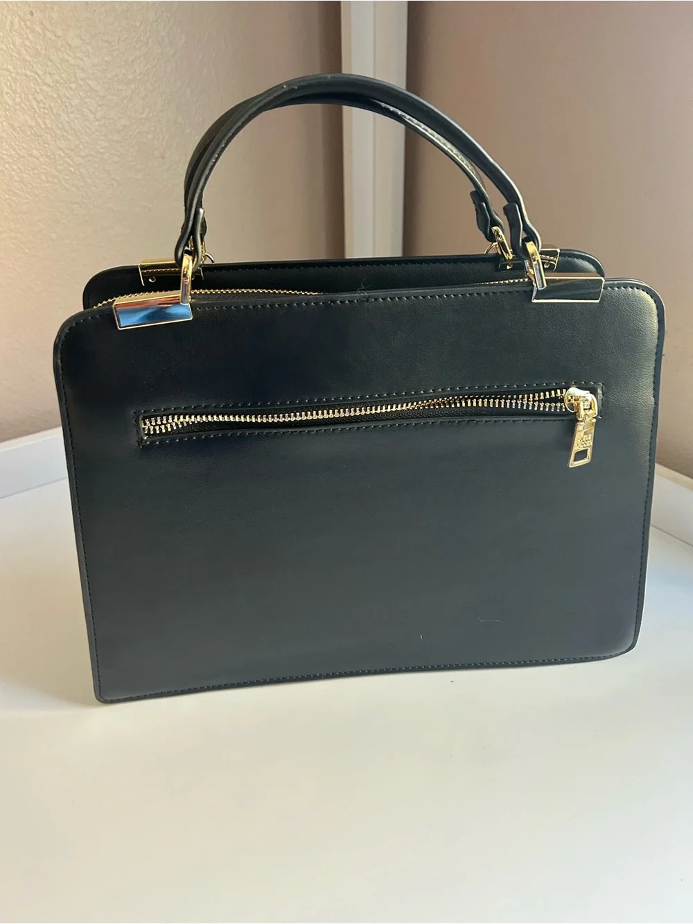 Steve Madden Black Leather Satchel with Gold Chain Strap - Picture 3 of 4